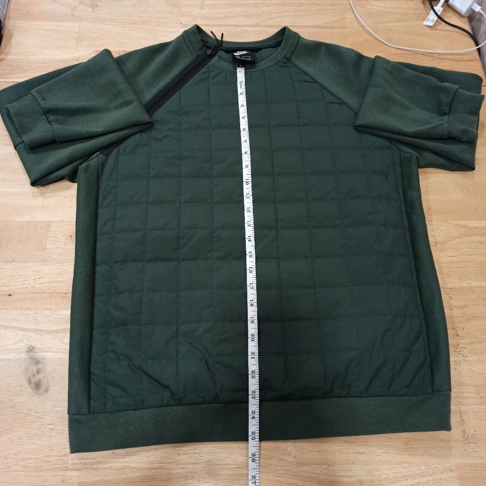 Nike sportswear tech